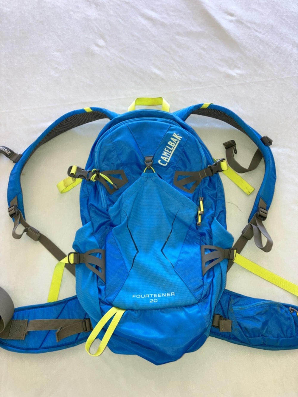 CamelBak Fourteener 20 Daypack Backpack - Picture 6 of 15